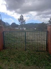 Terreny residencial a Sant Muç. Amplio terreno llano de 1.150m² en sant muç (rubí) – posibilidad