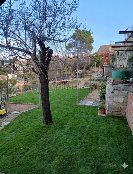 Foto 70ad91e6-36c3-41d0-bb33-1779dccab53d. Terreny residencial a Vallirana