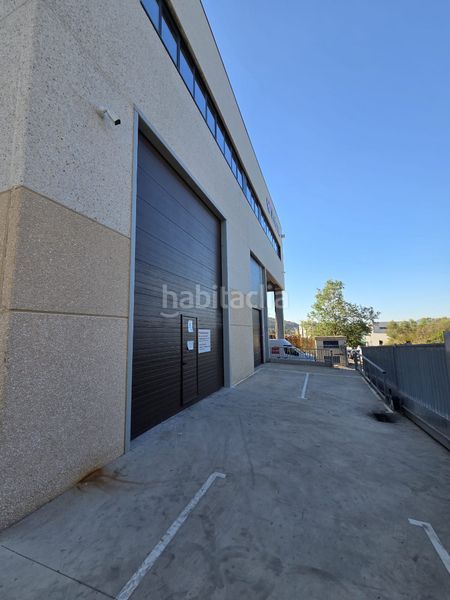 Foto 7e9e31f0-2c84-4e6f-ac15-9b8ab9c14077. Location bâtiment à usage industriel dans Els Avets-Can Serrafossà-Ximelis Rubí