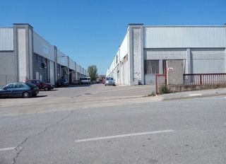 Nau industrial a Zona Industrial. Nave industrial en venta en rubí – 675 m² diáfanos