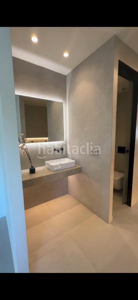 Foto b18556e2-7f16-4863-9745-b6ec28e74a7b. Casa amb calefacció aparcament piscina a Mira-sol Sant Cugat del Vallès