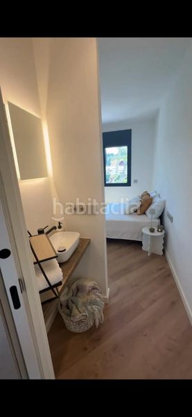 Foto f4c485db-f6a7-4733-bbd1-d80682e59588. Casa amb calefacció aparcament piscina a Mira-sol Sant Cugat del Vallès
