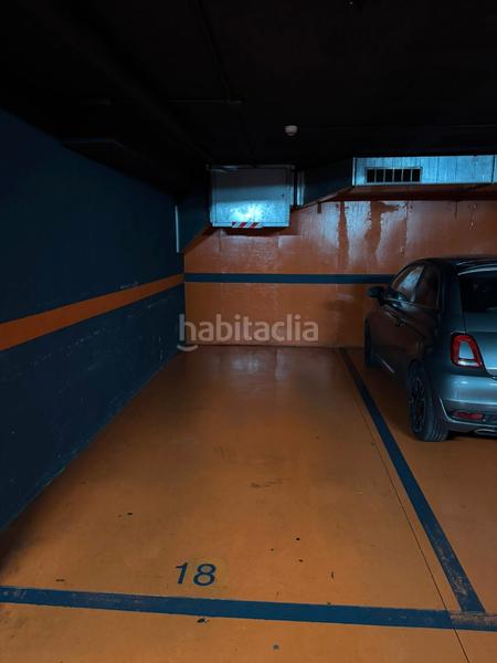Foto fda127d4-6ac3-423a-85ec-d4f6d352aae7. Parking coche en carrer de lacy 89 en Centre Sabadell