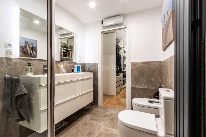 Foto 580f4d58-5d93-409c-a3f9-52a4d1ba168e. Casa aparellada amb xemeneia calefacció aparcament a Castellar del Vallès