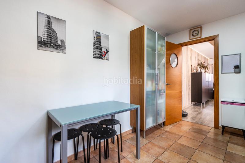Foto 99652781-d53c-4986-9be6-110d93875c19. Casa aparellada amb xemeneia calefacció aparcament a Castellar del Vallès