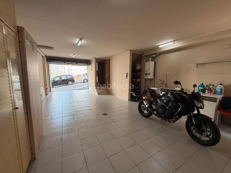 Foto b49d315d-c8d4-456e-b953-ab2ba0ab406f. Casa adossada amb xemeneia calefacció aparcament a Sabadell