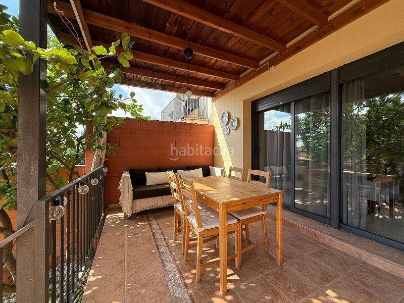 Foto c2a95ade-84ff-4acf-a119-874aa3faa297. Xalet amb calefacció aparcament a Serra d'en Camaró Sabadell