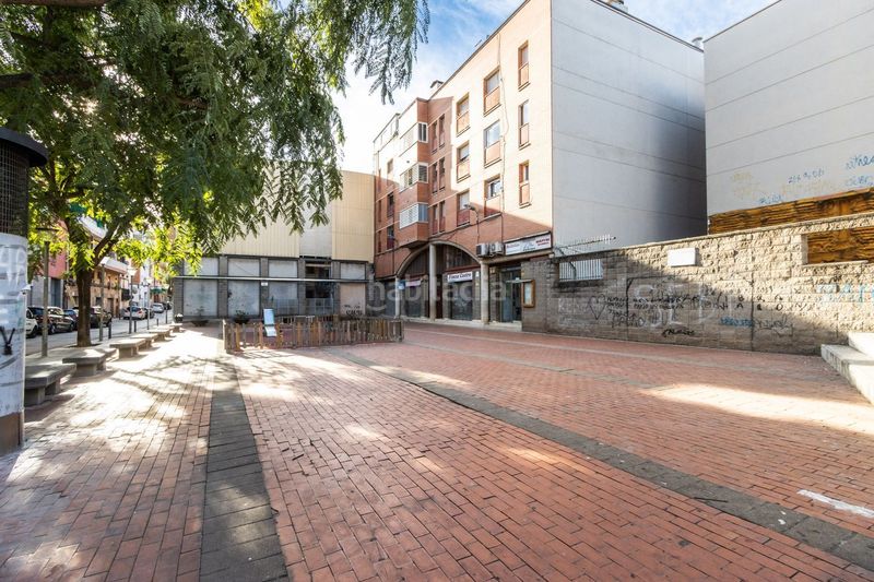 Foto 5c043ad8-b7c7-4b50-8804-a701a4056542. Pis amb aparcament a Llefià Badalona