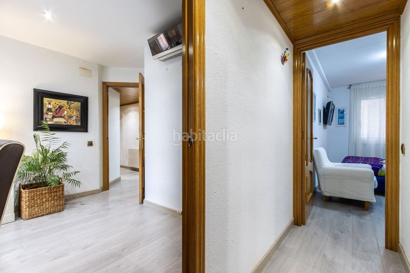 Foto 76a3dba9-aeec-4a52-8e09-b9445facadc0. Pis amb aparcament a Llefià Badalona