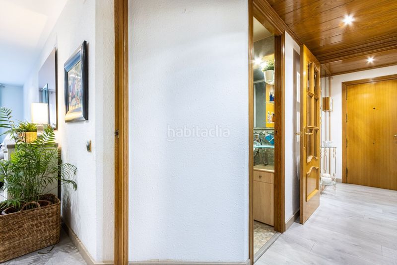 Foto 9817bfff-eb59-42fc-a637-f3401ce56480. Pis amb aparcament a Llefià Badalona