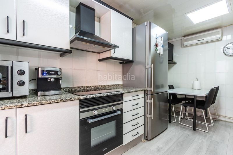 Foto a11f14d3-02d1-4d58-a8b7-7c3853ebc709. Pis amb aparcament a Llefià Badalona