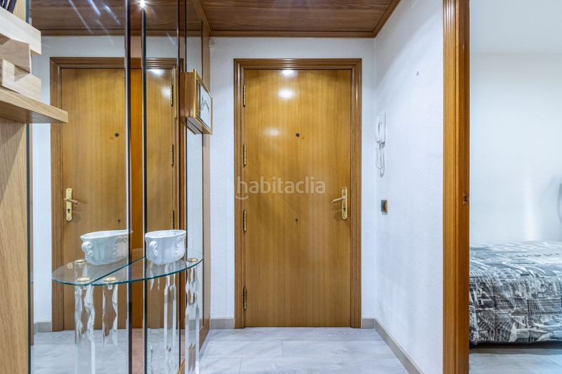 Foto ce938e0f-a447-4ca6-ba3d-557b93af08d7. Pis amb aparcament a Llefià Badalona