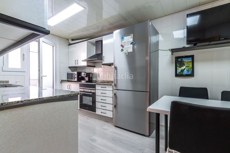 Foto d7c21b25-e167-478e-91ca-64a2dbfa6703. Pis amb aparcament a Llefià Badalona