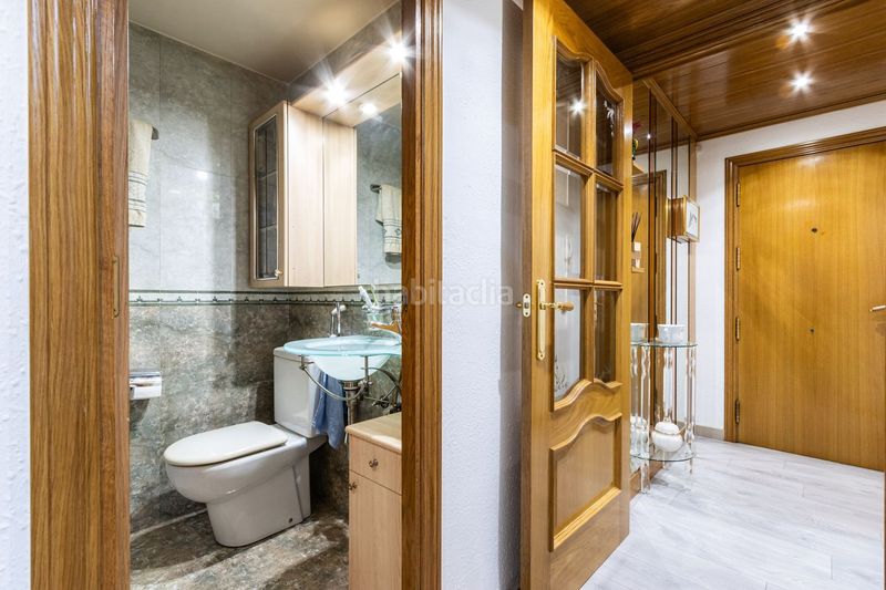 Foto f00ed09d-0ed6-46ae-928b-18c5fc284623. Pis amb aparcament a Llefià Badalona