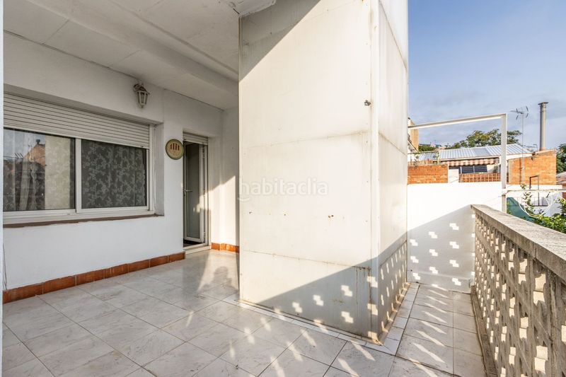 Foto 01e82e1a-1839-467b-8e43-7be8354c6bb4. Xalet amb aparcament a Gràcia Sabadell