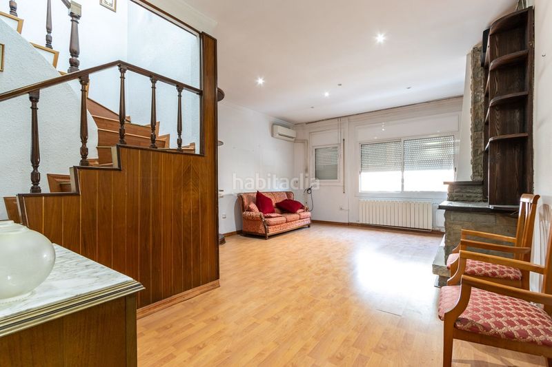 Foto 5181eb9d-ad03-4059-b177-075fa79e787c. Xalet amb aparcament a Gràcia Sabadell