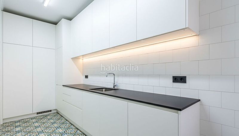 Foto 7da0415b-0cd6-4531-917c-fd820510fc32. Xalet amb aparcament a Gràcia Sabadell