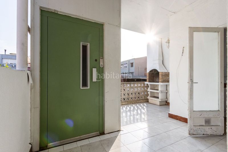 Foto 85f59ad7-2296-4053-9d16-bd3688da7239. Xalet amb aparcament a Gràcia Sabadell