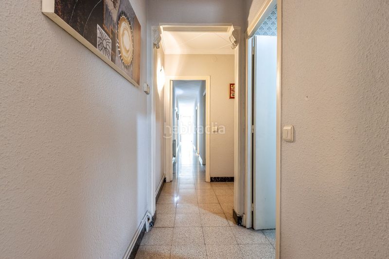 Foto a17003ae-024d-4568-8e86-fac39ef7e365. Xalet amb aparcament a Gràcia Sabadell