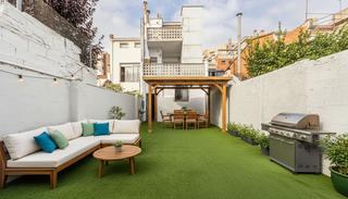 Chalet  Calle cl joanot martorell de. Ideal para dos familias.