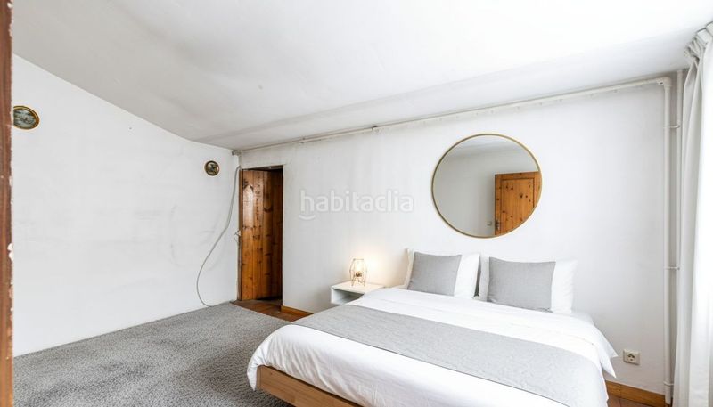 Foto c06beaf7-d93c-45db-a1c1-f2e601bf25a0. Xalet amb aparcament a Gràcia Sabadell