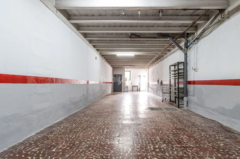 Foto c9341671-8d19-46c7-a0b3-966033ecc441. Xalet amb aparcament a Gràcia Sabadell