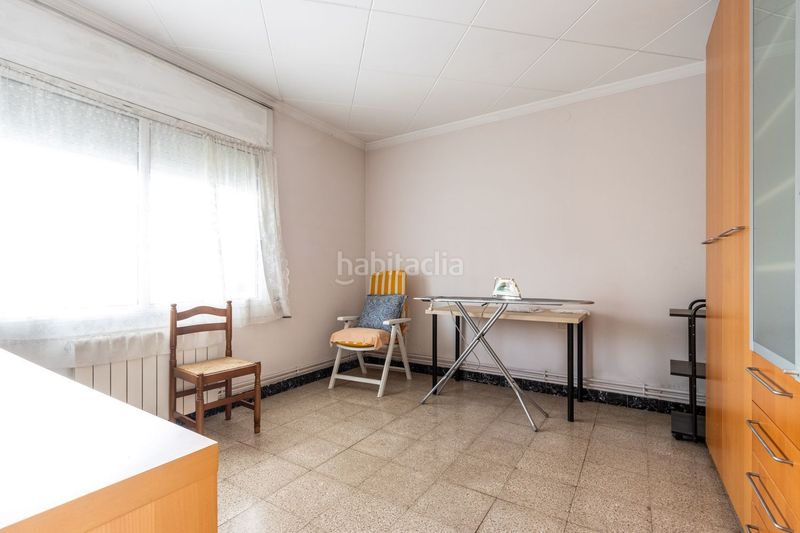 Foto cb8bf241-9bb9-4973-87a3-3ea1d2c0c25d. Xalet amb aparcament a Gràcia Sabadell