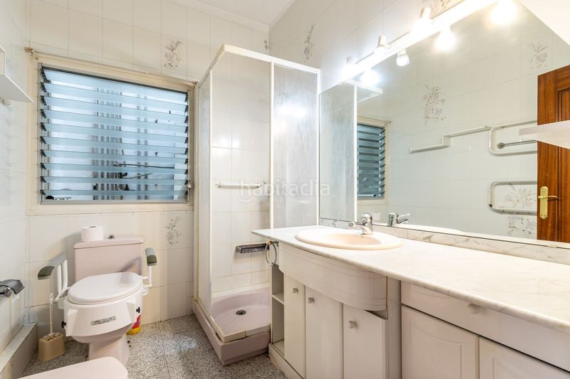 Foto d0fea993-90fa-4baf-8735-e73c25482820. Xalet amb aparcament a Gràcia Sabadell