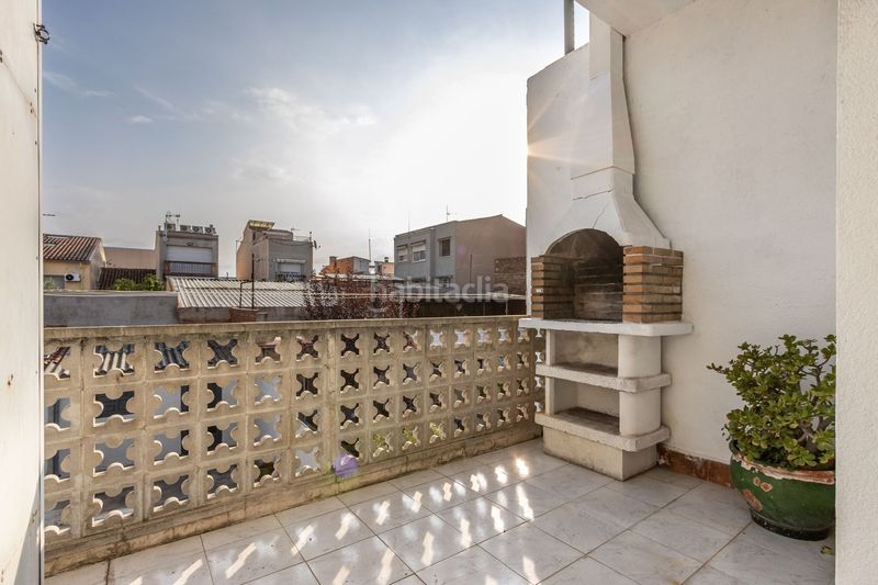 Foto f15990bf-eb45-499a-a134-f422c457df36. Xalet amb aparcament a Gràcia Sabadell