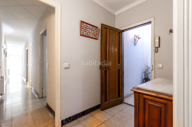 Foto f1df68f9-d54c-4249-bee1-1c14c1bda26d. Xalet amb aparcament a Gràcia Sabadell