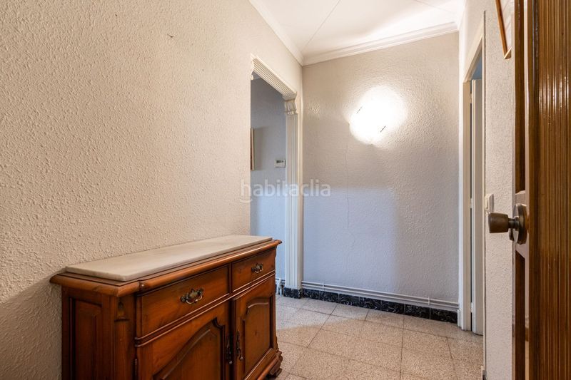 Foto f6ac3062-add9-44dd-a48c-0344d2923325. Xalet amb aparcament a Gràcia Sabadell