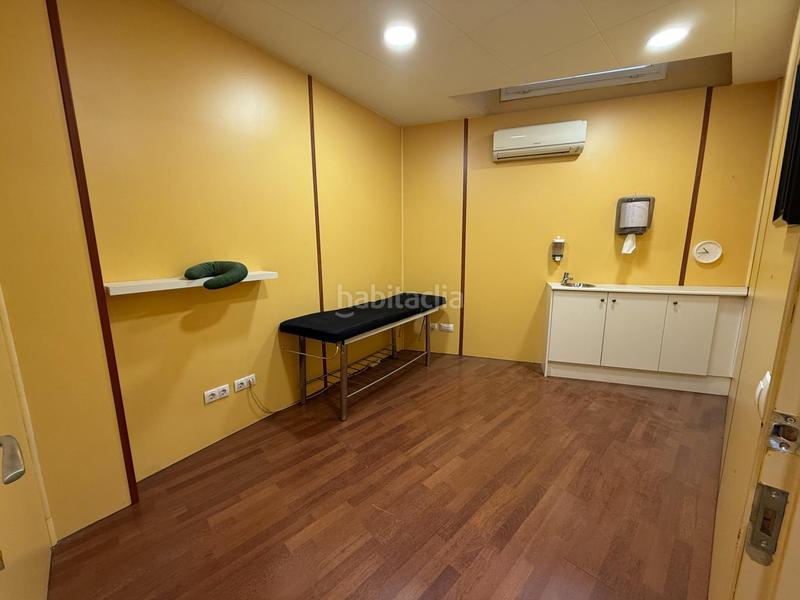 Foto ca2a9dce-ab7e-48ef-9252-a6e2a52dd609. Locale commerciale in Can Rull Sabadell