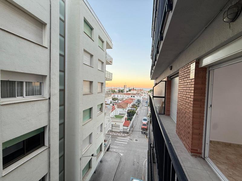 Foto d953b53a-be09-4567-bf53-95f913641aeb. Flat in Els Pins Blanes