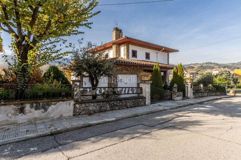 Foto 10825b1d-3c61-4216-a624-27d00c6be160. Casa amb calefacció aparcament a Masies de Voltregà (Les)
