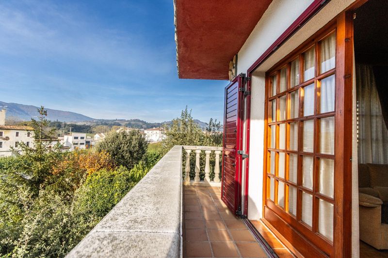 Foto 252ea57f-c046-4525-9fa7-aa3a1f55c8b9. Casa amb calefacció aparcament a Masies de Voltregà (Les)