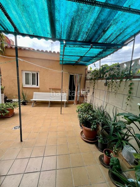 Foto b03a70af-f48e-4af9-b677-e0e65e0e11d7. Planta baixa amb calefacció a Poble - Casc Antic Castellar del Vallès