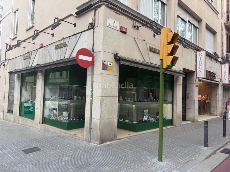 Foto 3c68aa23-9097-4c1e-9117-f3d414ba51a1. Lloguer local comercial a Centre Sabadell