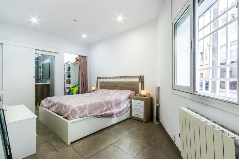 Foto a6e99bd5-d36c-4d16-be50-c28c20935cad. Casa adossada amb calefacció a Creu de Barberà Sabadell