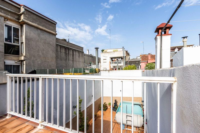 Foto d2a17934-7f1b-4423-9cc8-dd826f979f0d. Casa adossada amb calefacció a Creu de Barberà Sabadell