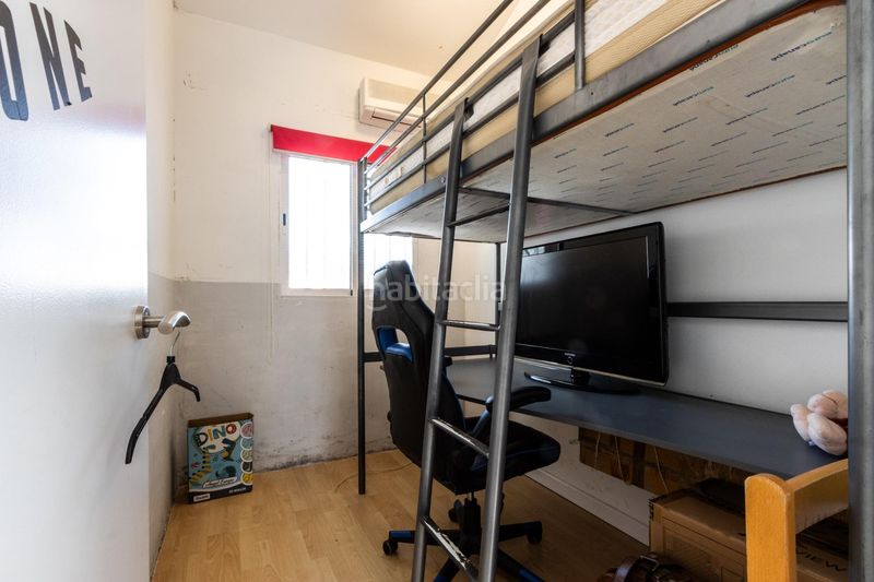 Foto f2a594ee-8685-4439-83ff-687611e04bb3. Casa adossada amb calefacció a Creu de Barberà Sabadell