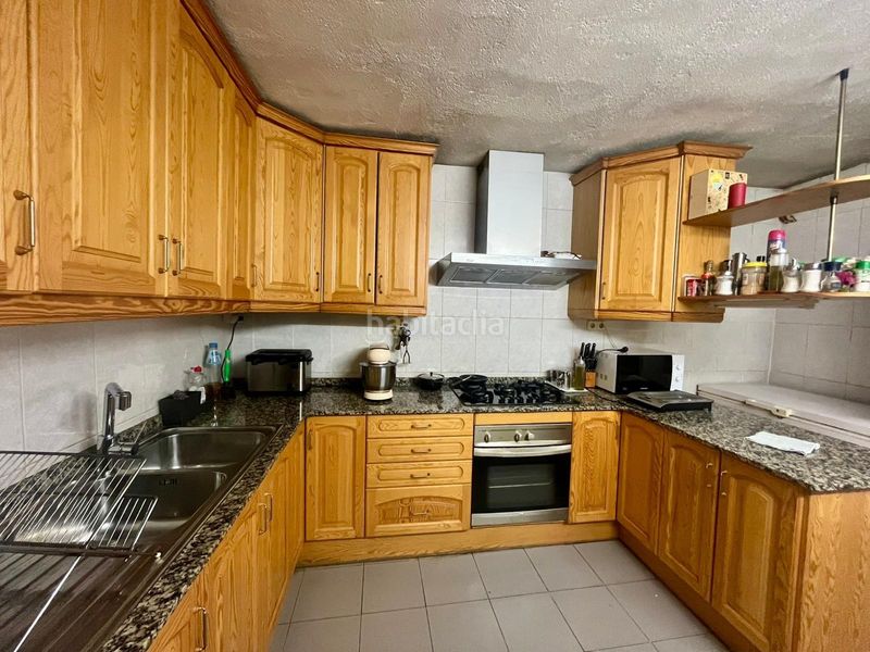 Foto 8d692958-5f40-4a83-84fd-e368c845f378. Casa amb calefacció aparcament a Can Vinyals Esparreguera