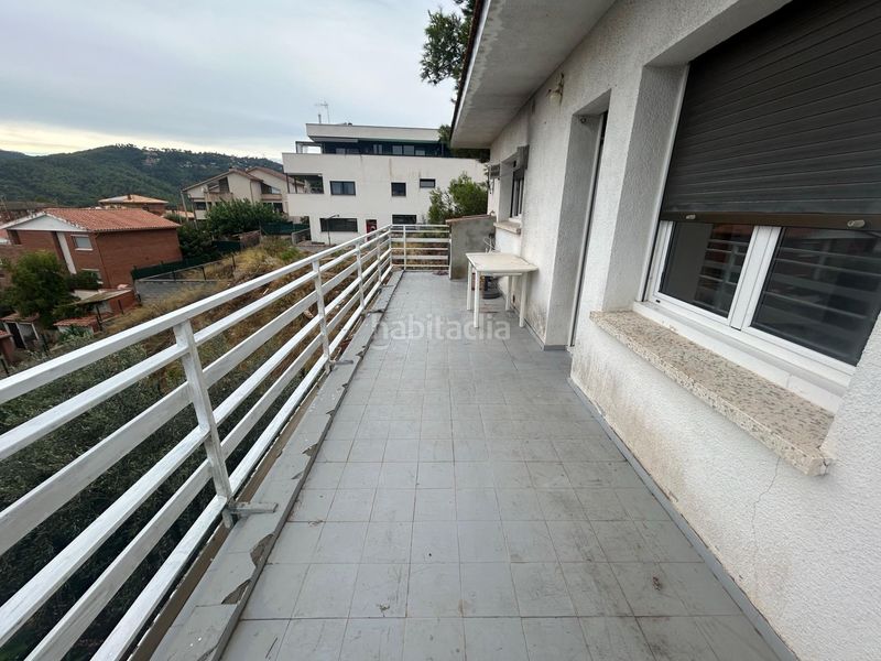 Foto aa084c3e-d425-4e21-afd3-c60f39b91bd7. Casa amb calefacció a Airesol Castellar del Vallès