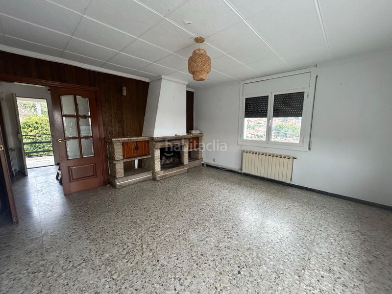 Foto dbc9ab0a-8421-442f-8f86-e076bf776770. Casa amb calefacció a Airesol Castellar del Vallès