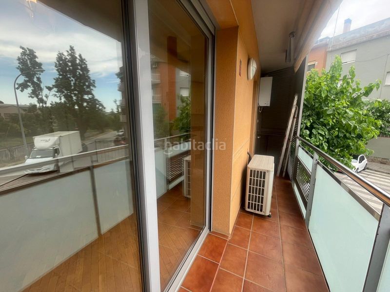 Foto dc0ce4d2-40fc-4e02-99b8-d14649ba3307. Piso en Zona Industrial Rubí