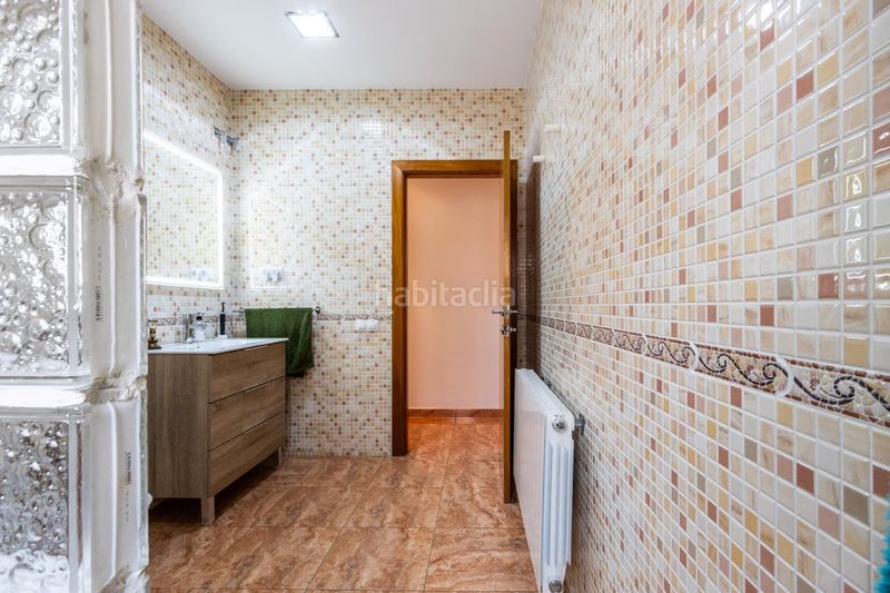 Foto ee54d9c6-c2a7-40e4-a283-644f15176767. Xalet amb calefacció aparcament a Castellnou-Can Mir-Can Solà Rubí