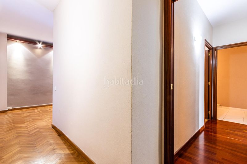 Foto a893b84b-fde3-40ed-abd8-c95dff8e4a97. Àtic amb calefacció a Creu Alta Sabadell