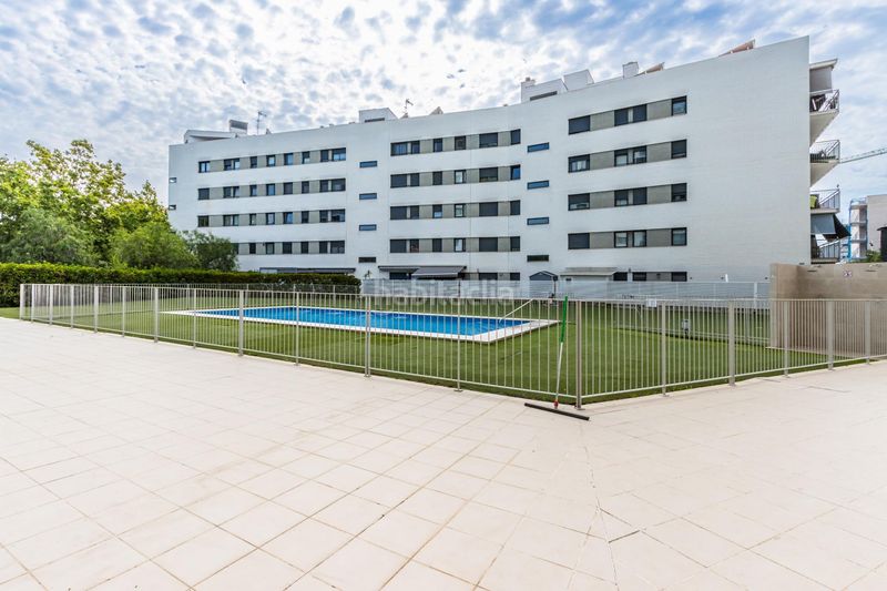 Foto 452cd903-f96f-41d9-9f73-322cb3ff30c5. Pis amb calefacció aparcament piscina a Can Gambús Sabadell