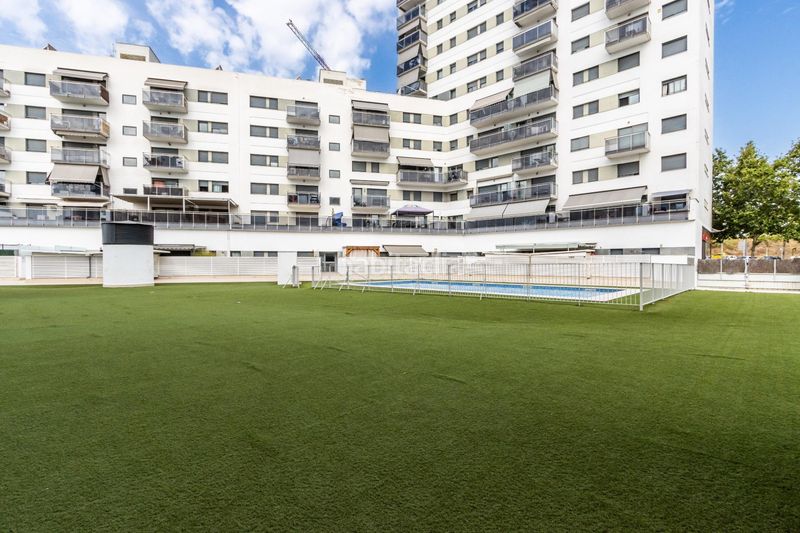 Foto fb4d8b50-b90f-434b-b0b1-0efbc6b8ca26. Pis amb calefacció aparcament piscina a Can Gambús Sabadell