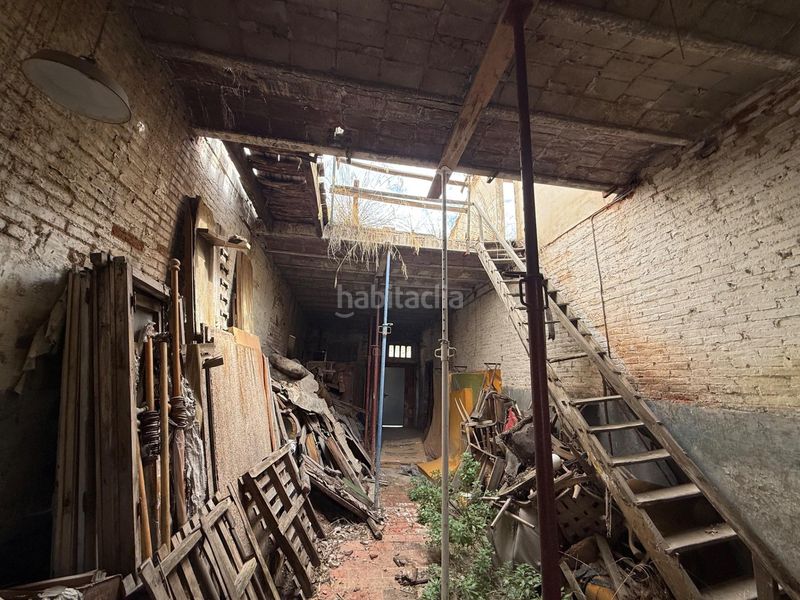 Foto 556eb932-9f3c-4b67-9e9e-3568d6094623. Casa adossada a Centre Sabadell
