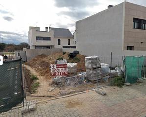 Terreny residencial  Calle de aries. Suelo residencias en parla este